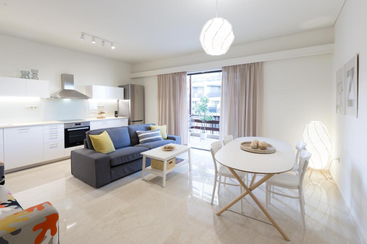 Effie'S Cozy Beach Front Apartment Resmo Dış mekan fotoğraf