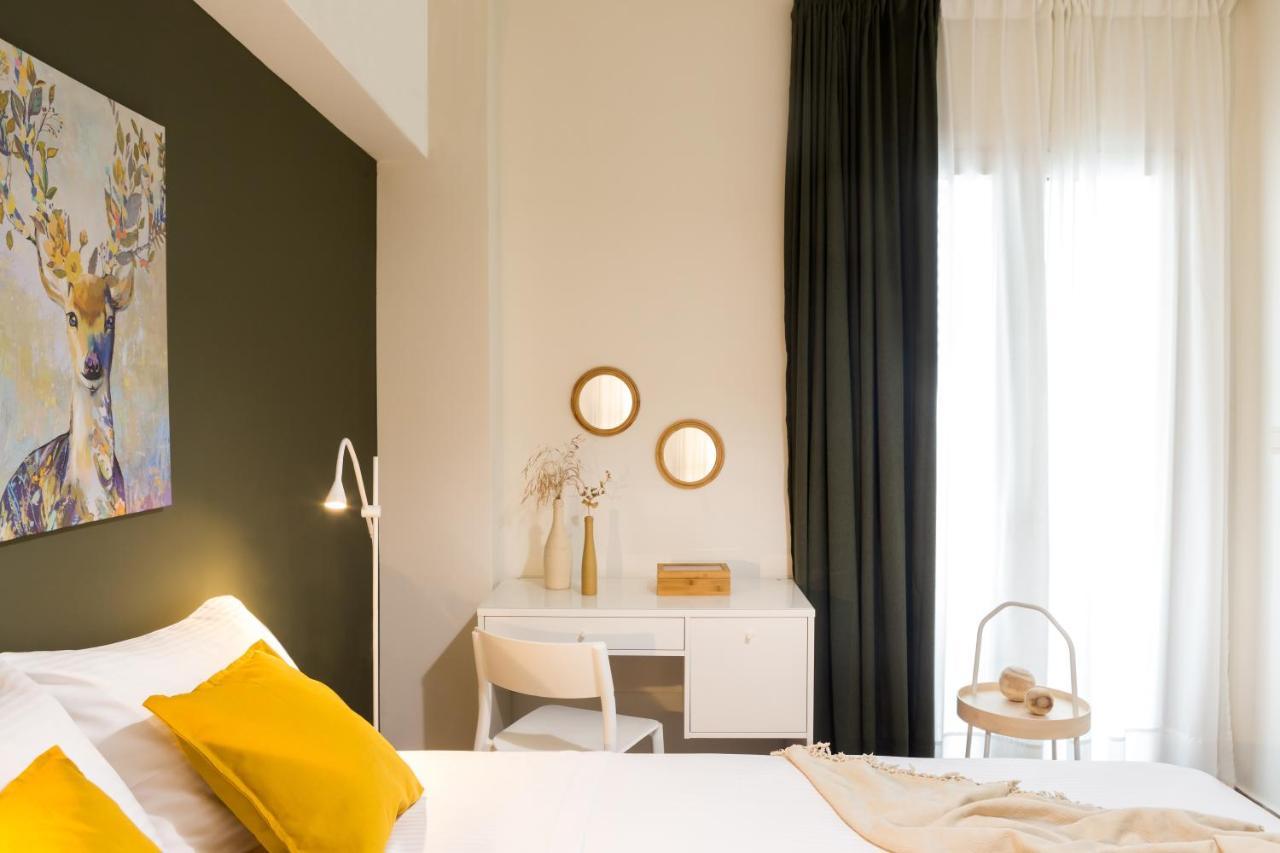 Effie'S Cozy Beach Front Apartment Resmo Dış mekan fotoğraf