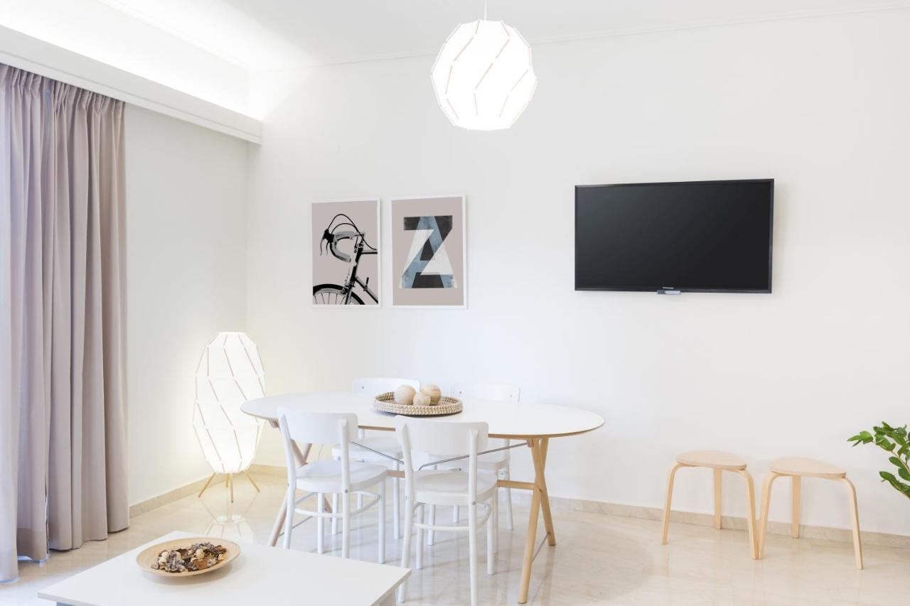 Effie'S Cozy Beach Front Apartment Resmo Dış mekan fotoğraf